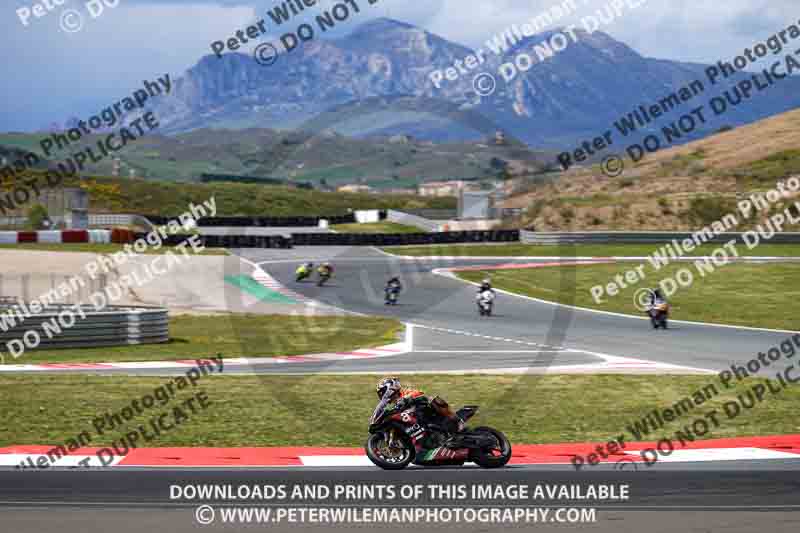 cadwell no limits trackday;cadwell park;cadwell park photographs;cadwell trackday photographs;enduro digital images;event digital images;eventdigitalimages;navarra;no limits trackdays;peter wileman photography;racing digital images;trackday digital images;trackday photos